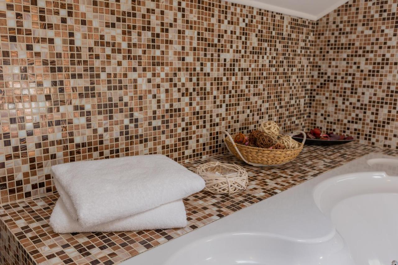 Hotel Corvaris Bucharest Luaran gambar